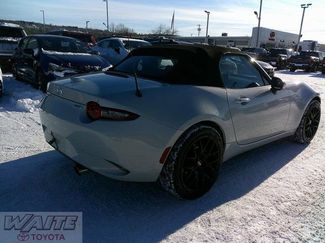 Used 2016 MAZDA MX-5 Miata Grand Touring video 2