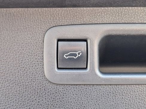 Certified 2020 Toyota Highlander Limited image 28