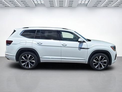 Used 2025 Volkswagen Atlas SEL Premium R-Line AWD/4WD image 3