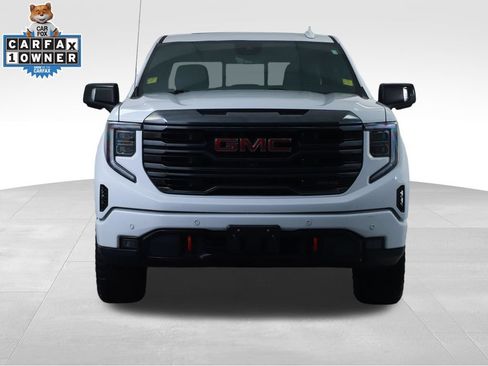 Used 2024 GMC Sierra 1500 AT4 w/ Technology Package AWD/4WD image 7