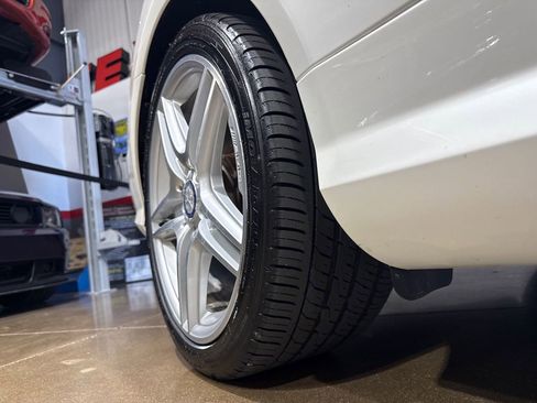 Used 2011 Mercedes-Benz E 550 Cabriolet image 92