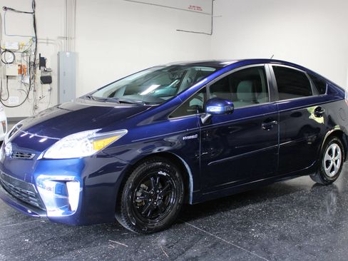 Used 2012 Toyota Prius Four FWD image 6
