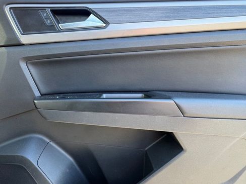 Used 2021 Volkswagen Atlas SEL image 25