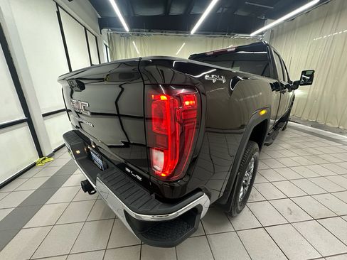 Certified 2024 GMC Sierra 3500 SLE w/ SLE Value Package image 6