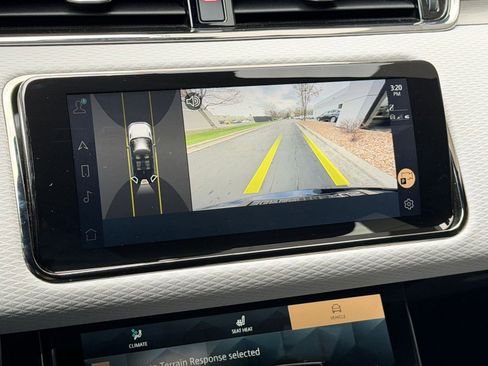 Used 2023 Land Rover Range Rover Evoque R-Dynamic S image 29