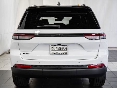 New 2025 Jeep Grand Cherokee Limited image 5