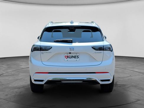 Used 2024 Buick Envision Avenir AWD/4WD image 6