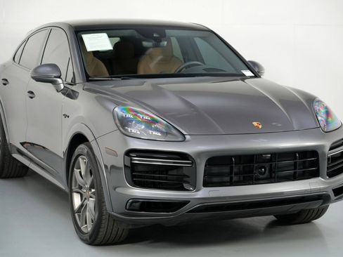 Used 2022 Porsche Cayenne Turbo S image 60