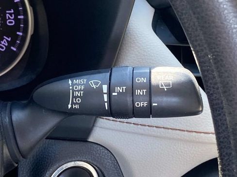 Used 2021 Toyota RAV4 XLE w/ Convenience Package FWD image 22