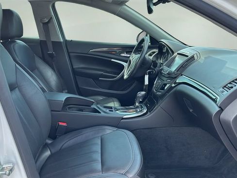 Used 2017 Buick Regal Sport Touring FWD image 10