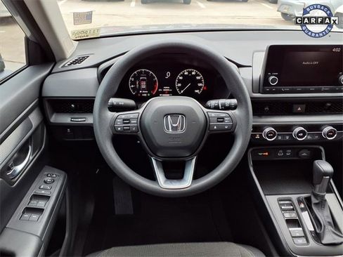 Used 2023 Honda CR-V EX image 18