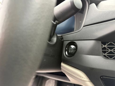 Used 2025 Honda Accord SE image 31