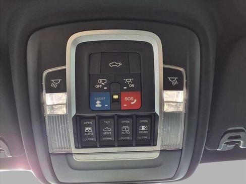 Used 2020 RAM 1500 Limited image 15