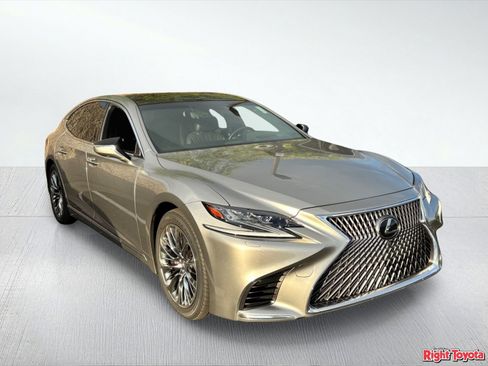 Used 2019 Lexus LS 500 w/ Interior Upgrade Package RWD image 5