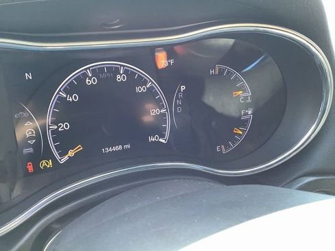 Used 2018 Jeep Grand Cherokee Laredo image 19