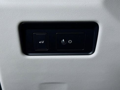 New 2026 Jaguar F-PACE R-Dynamic S AWD/4WD image 10