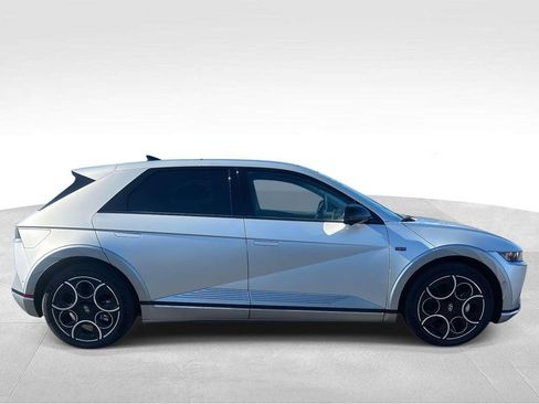 Used 2024 Hyundai Ioniq 5 Limited image 5