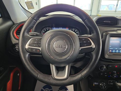 Used 2019 Jeep Renegade Trailhawk AWD/4WD image 20