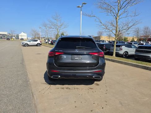 Used 2024 Mercedes-Benz GLC 300 4MATIC image 5