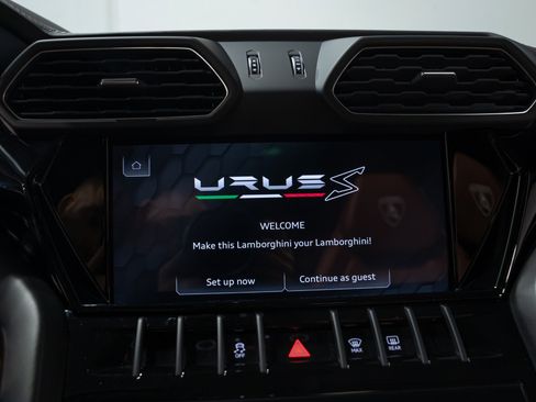 Used 2023 Lamborghini Urus S AWD/4WD image 49