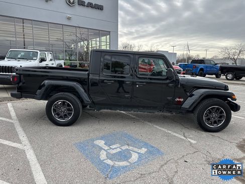Used 2023 Jeep Gladiator Overland image 38