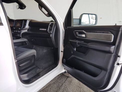 Used 2020 RAM 1500 Lone Star RWD image 10