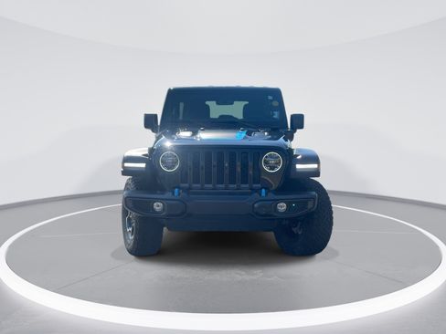 Used 2022 Jeep Wrangler Unlimited Rubicon 4xe AWD/4WD image 2