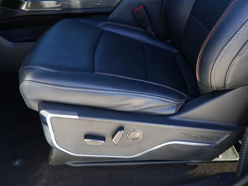 Used 2022 Ford F150 Lariat w/ Equipment Group 502A High image 17