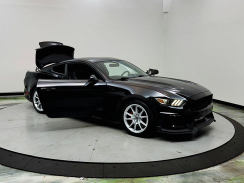 Used 2015 Ford Mustang GT Premium image 10