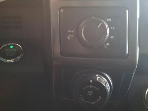 Used 2019 Ford F150 Lariat w/ Equipment Group 502A Luxury AWD/4WD image 22