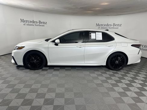 Used 2023 Toyota Camry XSE FWD image 4
