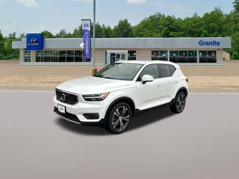Used 2021 Volvo XC40 T5 Inscription w/ Protection Package Premier AWD/4WD image 2