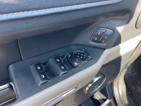 Used 2024 Ford Expedition Max Limited image 8