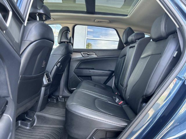 Used 2025 Kia Sportage EX w/ EX Premium Package AWD/4WD image 15