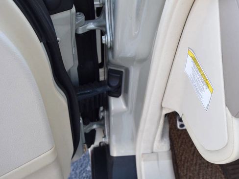 Used 2005 Mercedes-Benz SL 500 image 29