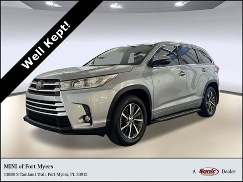 Used 2017 Toyota Highlander XLE image 1