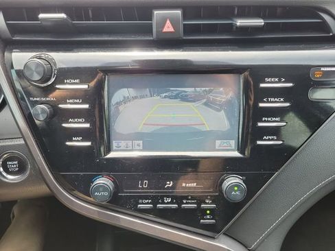 Used 2019 Toyota Camry SE FWD image 28