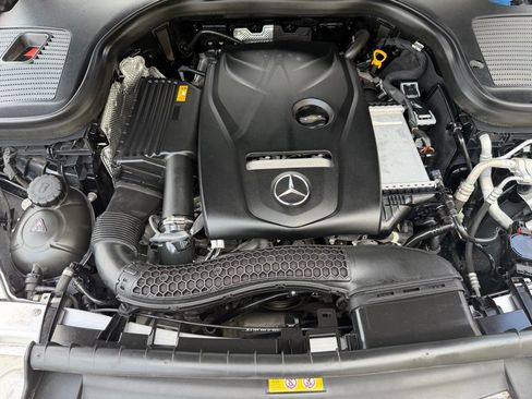 Used 2019 Mercedes-Benz GLC 300 4MATIC image 29