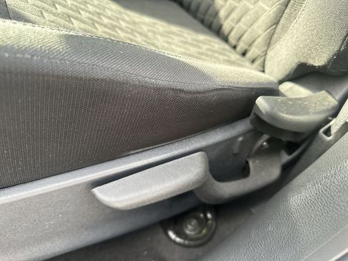 Used 2022 Nissan Kicks SV image 14