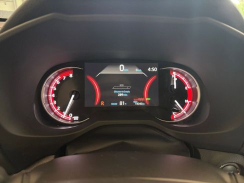 Used 2025 Toyota RAV4 XLE image 34