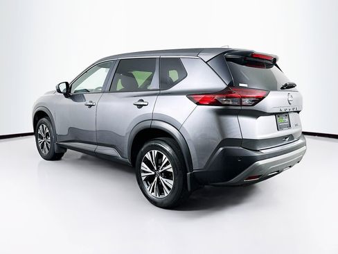 Used 2023 Nissan Rogue SV image 5