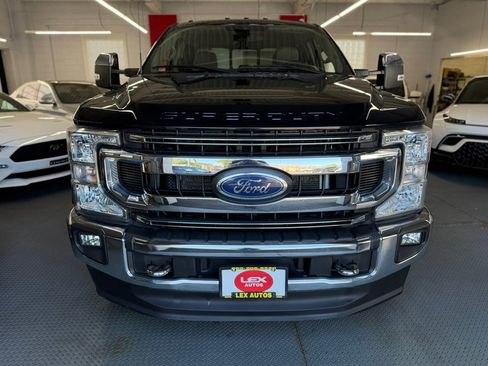 Used 2022 Ford F250 XLT w/ XLT Premium Package AWD/4WD image 3