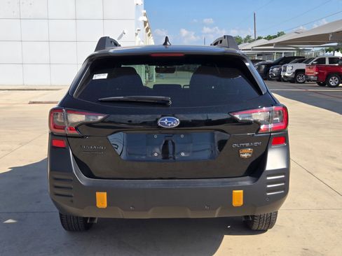 Used 2024 Subaru Outback Wilderness AWD/4WD image 6