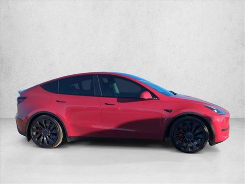 Used 2023 Tesla Model Y Performance image 4