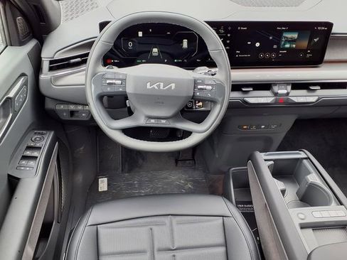New 2026 Kia EV9 Land image 2