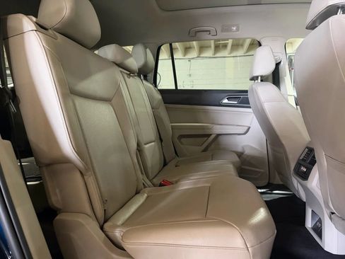 Used 2018 Volkswagen Atlas SEL AWD/4WD image 12