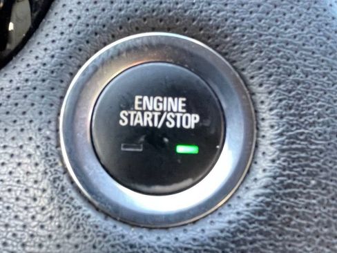 Used 2019 Cadillac XT5 Luxury FWD image 27