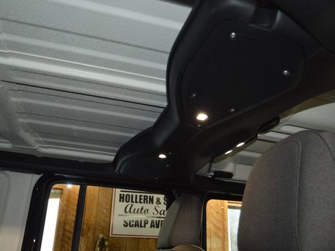 Used 2024 Jeep Wrangler Unlimited Sahara w/ Dual Top Group image 17