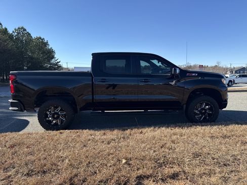 Certified 2022 Chevrolet Silverado 1500 RST w/ Convenience Package II image 11