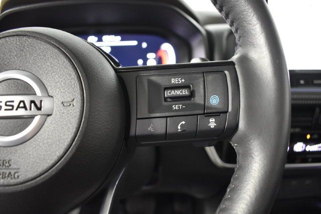 Used 2021 Nissan Rogue Platinum AWD/4WD image 17